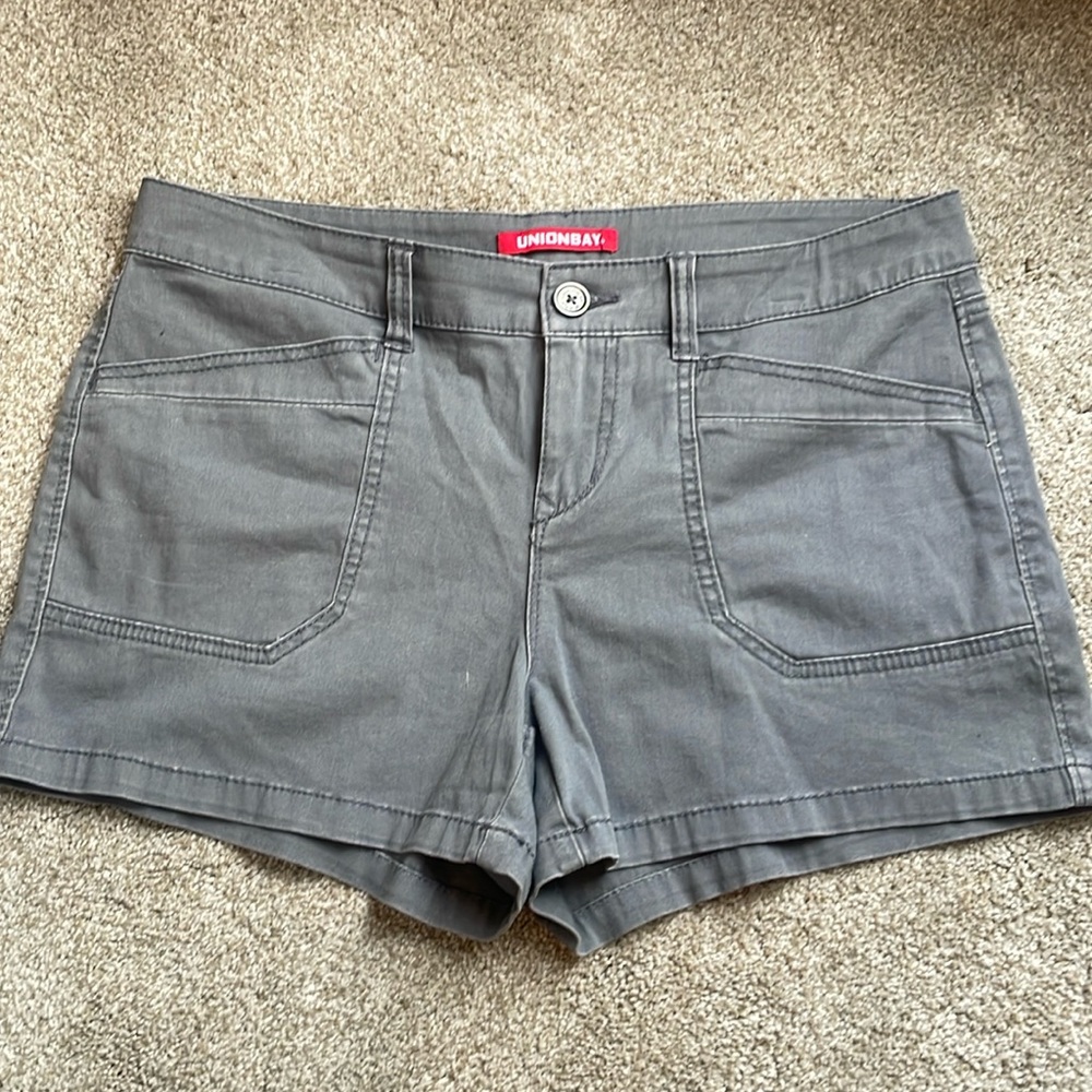 Juniors Union Bay cargo shorts- size 13